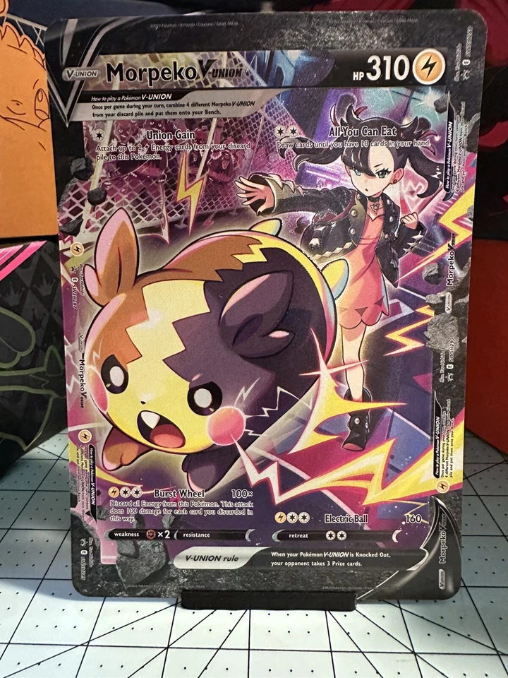 Morpeko V Union Swsh290- jumbo Card - NM - Image 1 of 2