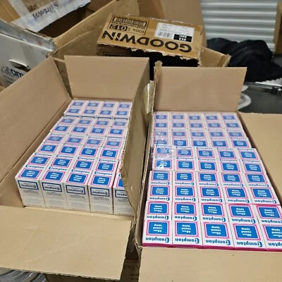 90x  Crompton Light Bulb Round 25w 45mm dia BC-B22d 240v - Image 1 of 4