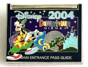 RARE VINTAGE HTF 2004 DOWNTOWN DISNEY CAST MEMBER TWO PINS GOOFY LE 2000 - Picture 1 of 9