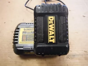 Dewalt 6AH Battery DCB1106 - 6 AMP Charger *NDR11 - Picture 1 of 5
