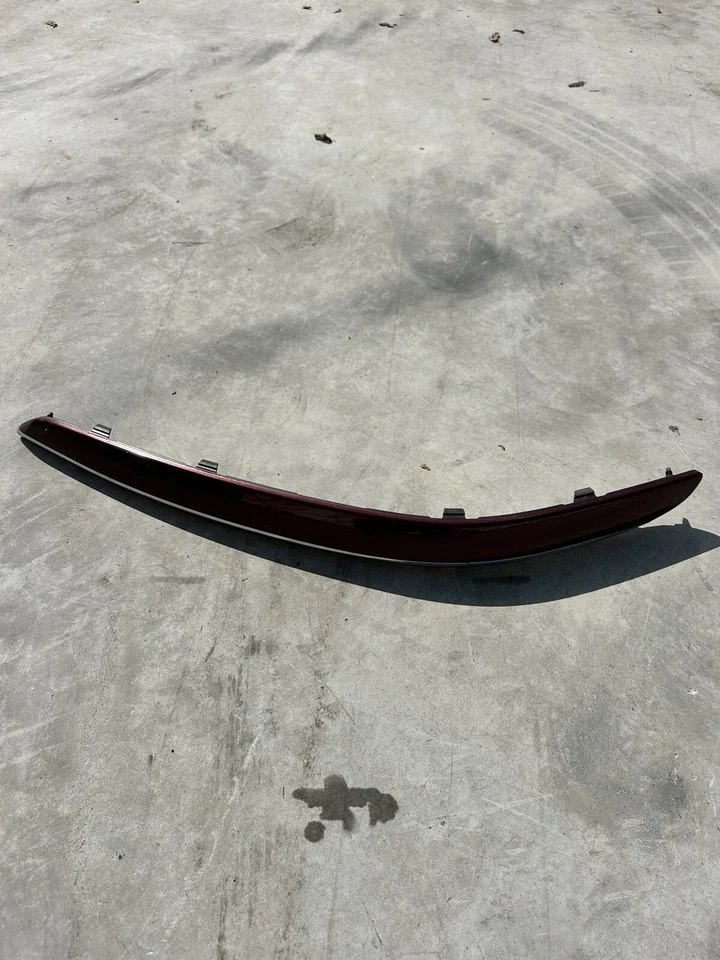 Parachoques trasero izquierdo Hyundai Genesis 2009-2011 conductor moludo OEM 865733M000 Foto 1 de 4