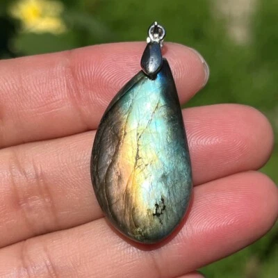 Silver plated gold and blue flashy labradorite pendant - Image 1 of 4
