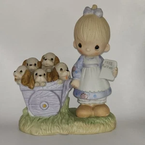 Precious Moments Cachorros Gratis Dios Ama a un Dador Alegre 1977 Retirado De Colección - Imagen 1 de 7
