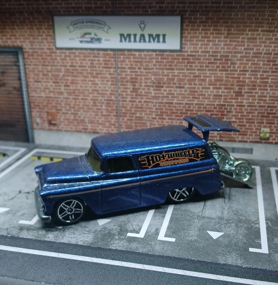 Hot Wheels ’55 Chevy – Metallic Blue w/ Motorcycle Loose NM  - Image 1 of 4