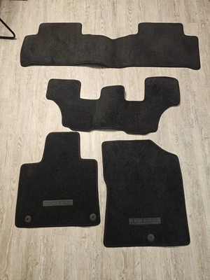 Juego de alfombrillas negras originales OEM 2021-2023 Kia Sorento Foto 1 de 4