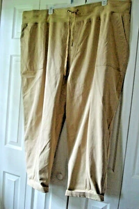 Damas Plus Pantalones Capri Talla 5X (32W-34W) Bronceados - Imagen 1 de 4