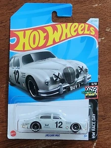 Hot Wheels 2024 Mainline G Case HW Race Day Jaguar MK1 127/250 - Picture 1 of 2