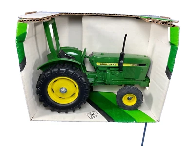 Vintage, 1985 ERTL John Deere Compact Utility Tractor, #581, 1/16th, USA, NIB - Image 1 of 4