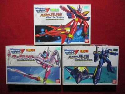 Macross 7 Model Kits Fire VF-19 Stealth 17-S VF-11MAXL Valkyrie 1/144 Robotech - Image 1 of 4