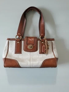 coach handbag - Picture 1 of 10