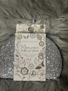 🆕NICOLE MILLER NEW YORK FRIZIONE SCINTILLANTE 6 pezzi Set regalo manicure argento - Foto 1 di 4