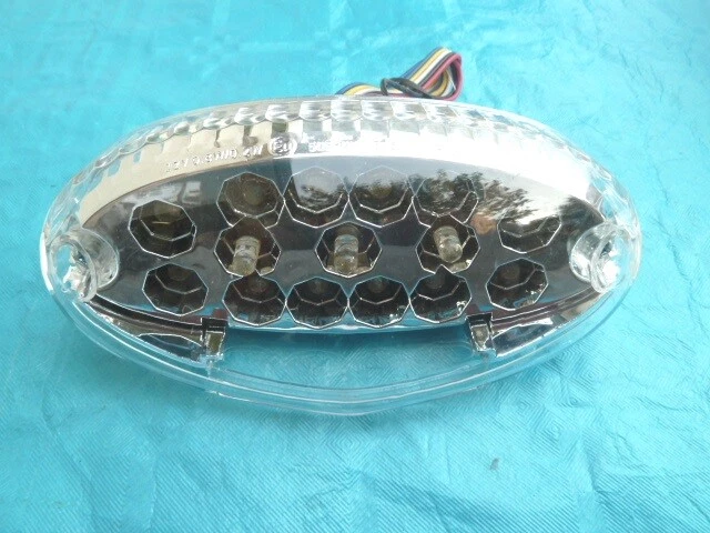 Feu arrière PEUGEOT LUDIX LEDS - Photo 1/1