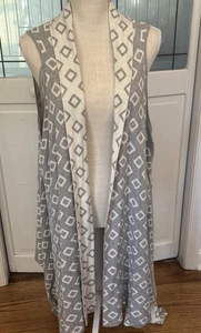 Cato Plus Gr. 22/24 W Pullover Weste Grau Creme Geometrisch - Bild 1 von 7