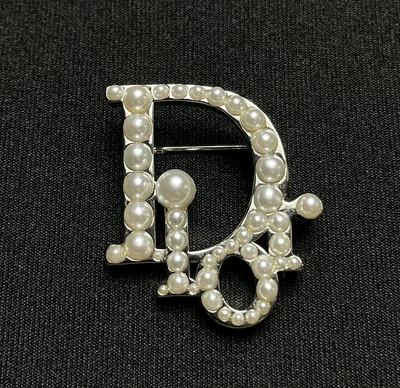 Dior Wonderful Vintage Silver Brooch Bid Logo With Pearls - Image 1 of 4