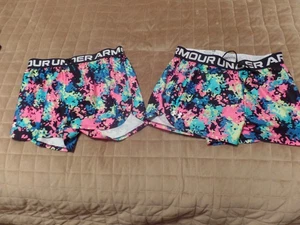(2) Mädchen, Under Armour Shorts, bunte Farben, geometrisch, Größe: Jugend Large, EG - Bild 1 von 9