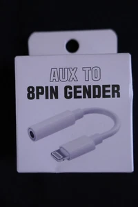 Aux to 8 pin gender adapter - Zdjęcie 1 z 1