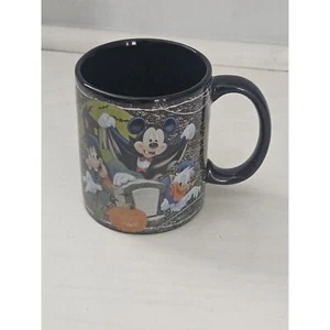 Taza Disney Halloween Who's Scared Vampire Mickey Mouse And Friends Cup - Imagen 1 de 7