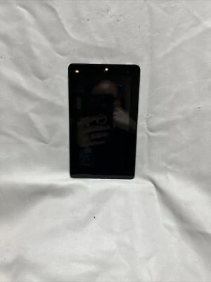 AMAZON KINDLE FIRE ~ 5th Generation Tablet CE0682 - parts or repair - Image 1 of 4