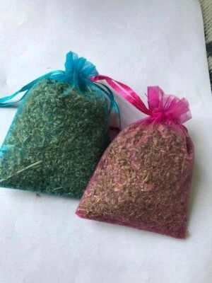 CATNIP .6 oz IN ORGANZA DRAWSTRING BAG DONATES BACK TO OUR CAT SANCTUARY - Image 1 of 4
