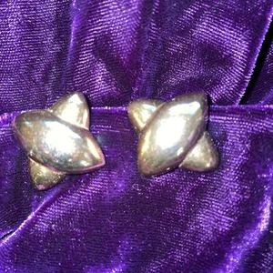 Vintage Gold Tone Clip On Earrings Adjustable Clips Pat # 3176475 square knot - Picture 1 of 7