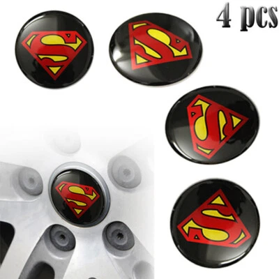 4x 55mm Superman Logo Volante Centro Tapacubos Emblema Insignia Pegatinas Foto 1 de 4