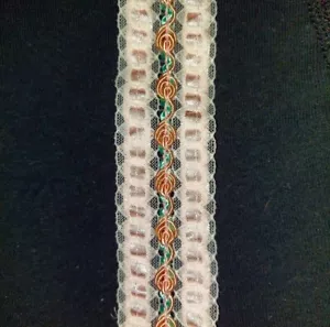 Antiguo borde de encaje de seda rosa de la década de 1980 con borde de rosa vendido por yarda 1 1/4" de pulgada - Imagen 1 de 1