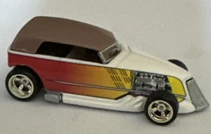 Hot Wheels Phaeton Real Riders - Picture 1 of 1