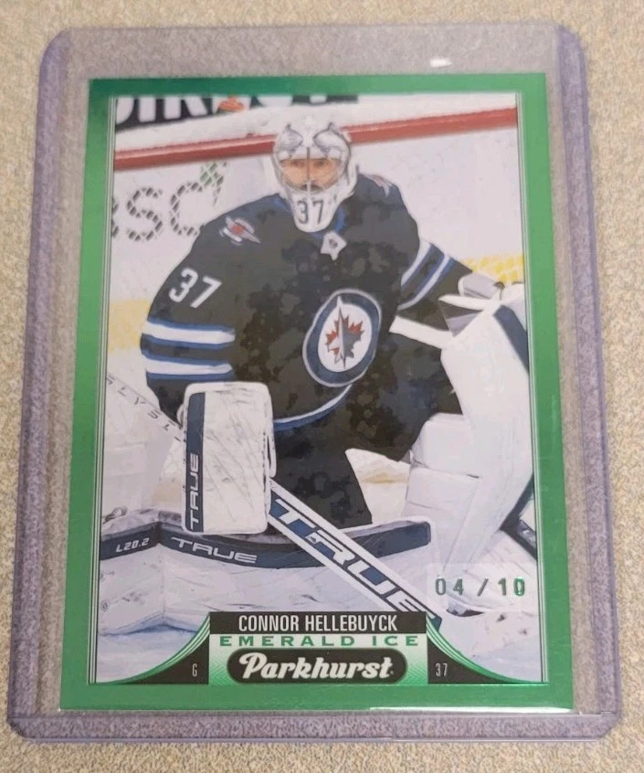 CONNOR HELLEBUYCK 2022-23 PARKHURST HOCKEY EMERALD ICE PARALLEL SP/10 #220 JETS - Image 1 of 2