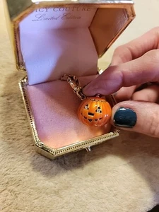 NEW IN BOX Juicy Jack-O-Lantern Charm Pumpkin Limited Edition 2007 YJRU1363 - Picture 1 of 5
