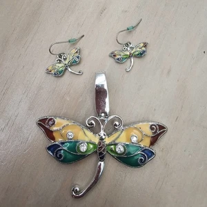 Dragonfly Silver Tone Pendant And Earrings with Rhinestones Magnetic Closure S-1 - Picture 1 of 5