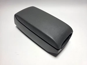 2004-2012 Chevy Colorado GMC Canyon Center Console Armrest Storage Gray OEM Read - Picture 1 of 11