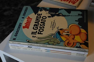 GOSCINNY UDERZO - ASTERIX IL GRANDE FOSSATO 1° EDIZIONE - Picture 1 of 1