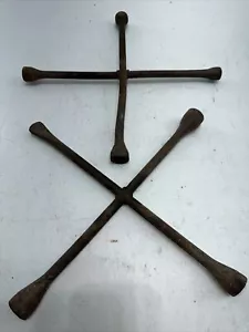 lot of 2 VINTAGE 4 WAY LUG WRENCH TIRE IRON 3/4" - 13/16" - 7/8" - 15/16" Steel - Picture 1 of 7