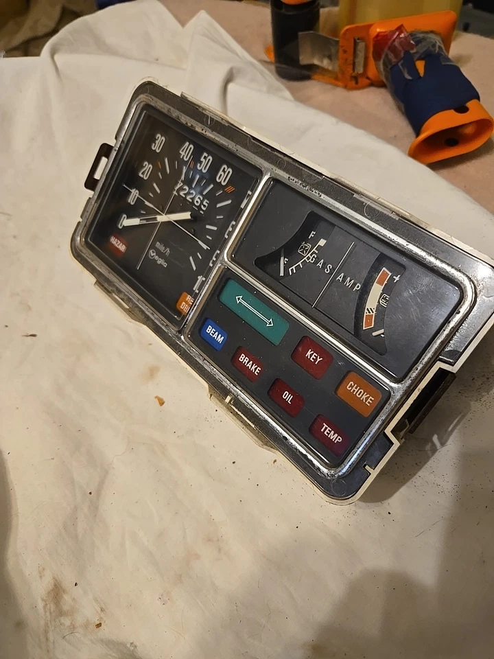 1976 RENAULT R5 INSTRUMENT CLUSTER Great Shape  - Image 1 of 4