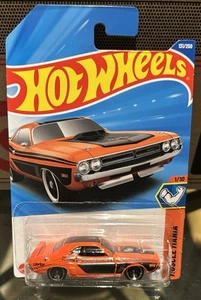 2025 Hot Wheels MUSCLE MANIA 1/10 '71 Dodge Challenger 131/250 Orange - Picture 1 of 2