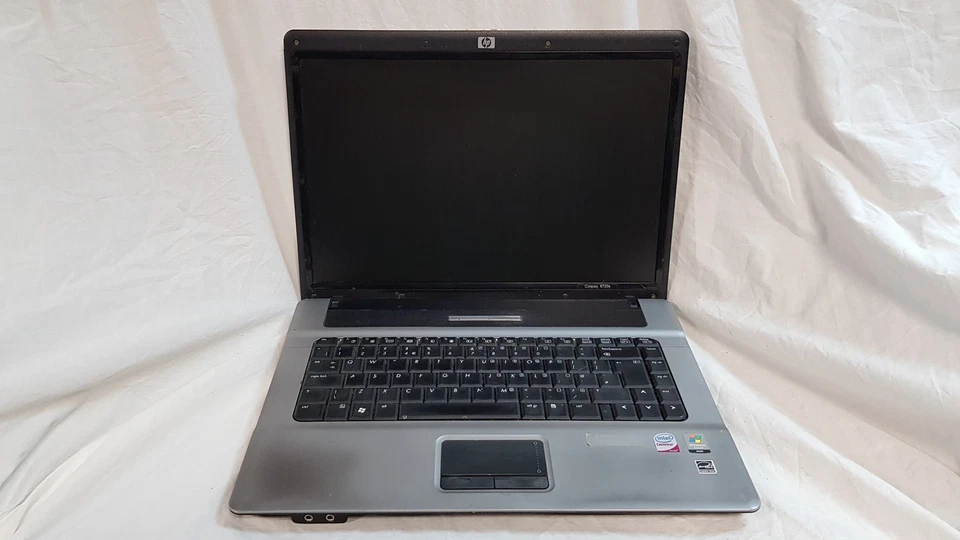 HP Compaq 6720s 15.6" Laptop 2.0 Ghz Intel Core 2 Duo T5870 2GB 160GB, NO OS - Image 1 of 4