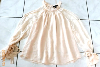 Blusa Top BCBGMAXAZRIA Talla S Marfil FATIMA Hombro Frío Seda F545 Foto 1 de 4