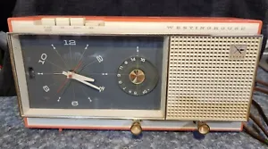 VTG Westinghouse MCM Coral White Electric Clock AM Radio 1960s H720T5 Runs - Picture 1 of 10