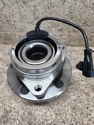 Cojinete de cubo de rueda delantera para Pontiac G6 Saturn Aura Chevy Malibu 2008 2009 2010 Foto 1 de 2