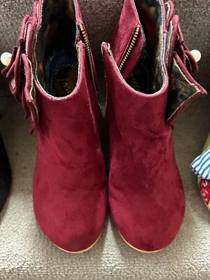 Gorgeous Irregular Choice Burgundy Pearl Necture Boots With Large Flower Size 39 - Image 1 of 3