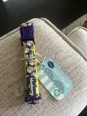 Collar para perro Blueberry Pet talla mediana púrpura amarillo floral nuevo Foto 1 de 2