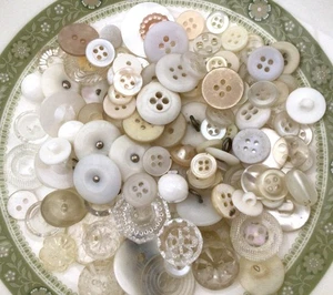 75g of Vintage Preloved Buttons in Cream, White and Clear Asst 9 - Picture 1 of 2