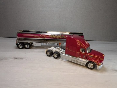 Mack Truck 1/32 scale Franklin Mint American Eagle Chrome Tanker Die Cast 24" L - Image 1 of 4