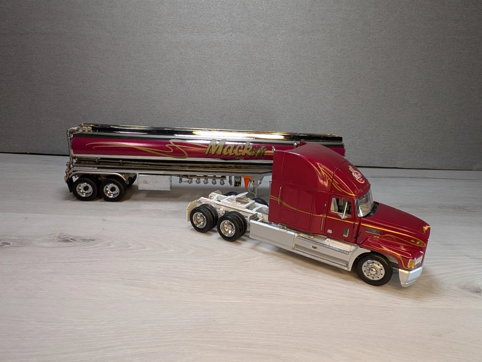 Mack Truck 1/32 scale Franklin Mint American Eagle Chrome Tanker Die Cast 24" L - Image 1 of 4