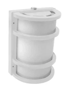 LED Wall Light - 850 Lumens White 5000k Dusk To Dawn Light NEW!!! - Picture 1 of 3