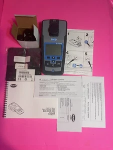 Hach 2100Q UNIT WITH EMPTY SAMPLE BOTTLES - Picture 1 of 4