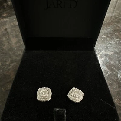 Diamond Stud Earrings 1 ct tw Round 14K White Gold - Image 1 of 3