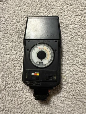 Minolta Auto Electroflash 132PX Shoe Mount Flash W/Case Untested  - Image 1 of 4