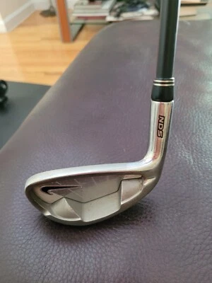 Left-handed NIKE NDS 4-IRON Graphite Regular Flex New Midsize Golf PRIDE Grip - Image 1 of 4