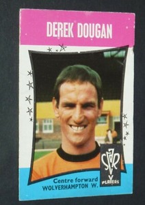 1967 FOOTBALL A & BC CARD STAR PLAYERS #45 DEREK DOUGAN WOLVERHAMPTON WOLVES